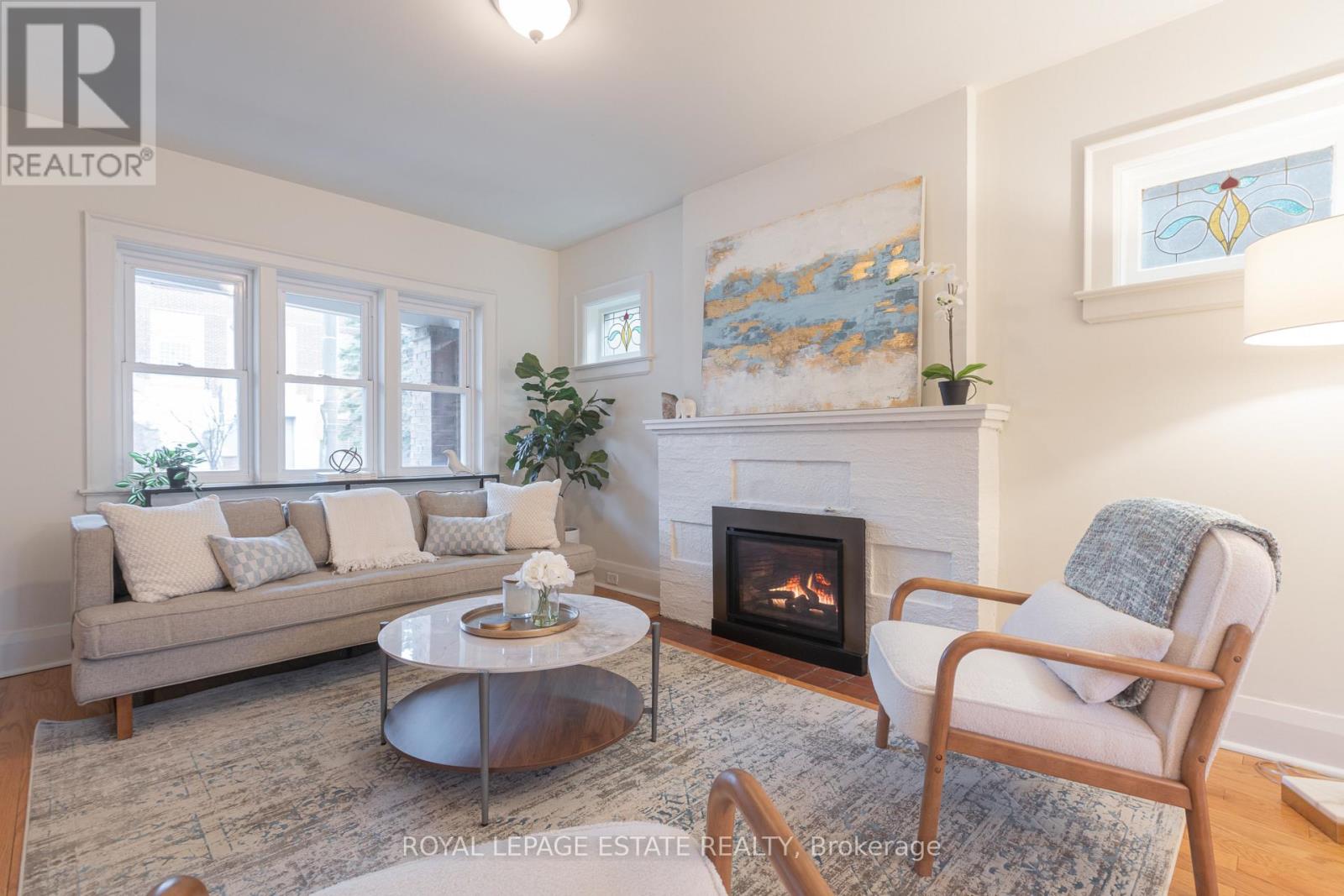 358 Victoria Park Avenue, Toronto, Ontario  M4E 3S8 - Photo 5 - E12959274