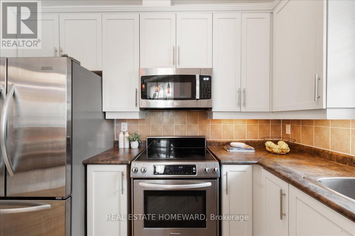 14 Fairhead Mews, Toronto, Ontario  M4E 3Y4 - Photo 14 - E12959282