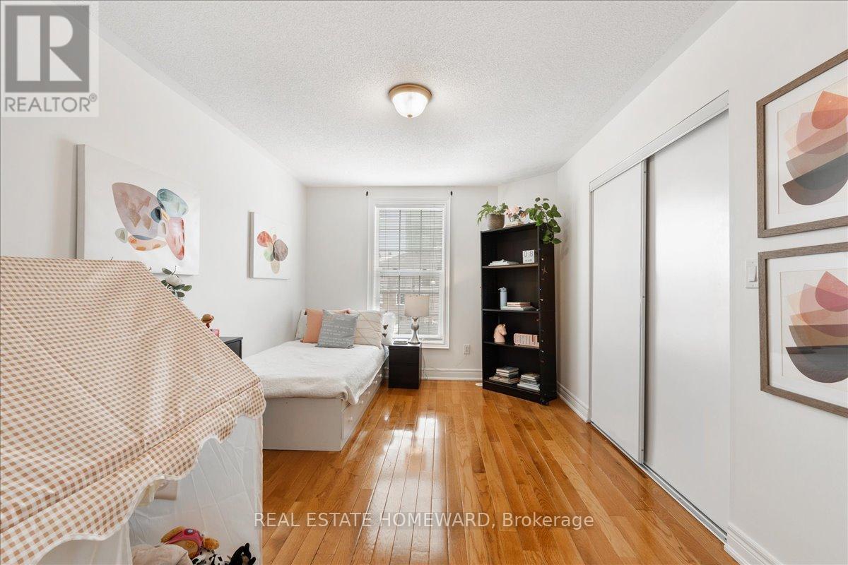 14 Fairhead Mews, Toronto, Ontario  M4E 3Y4 - Photo 17 - E12959282