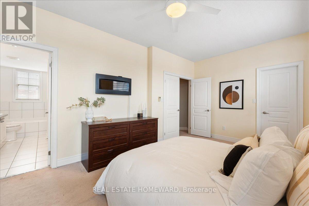 14 Fairhead Mews, Toronto, Ontario  M4E 3Y4 - Photo 25 - E12959282