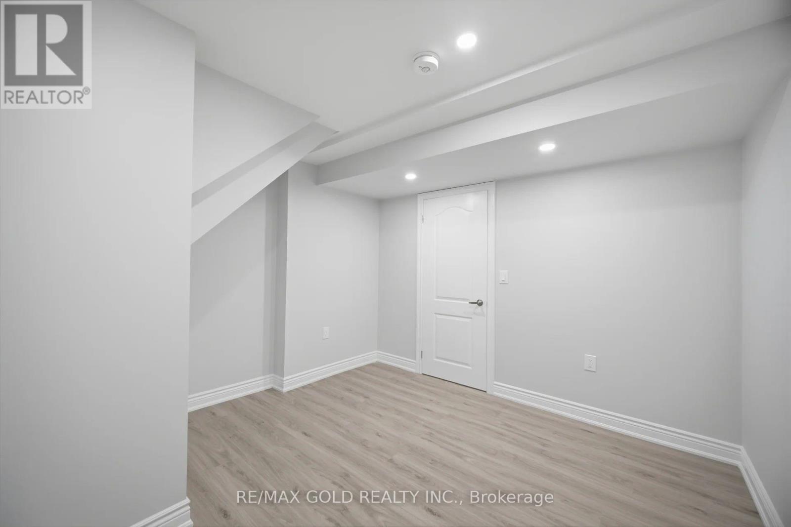 11 Sinatra Street, Brampton, Ontario  L6R 4B3 - Photo 33 - W12955394