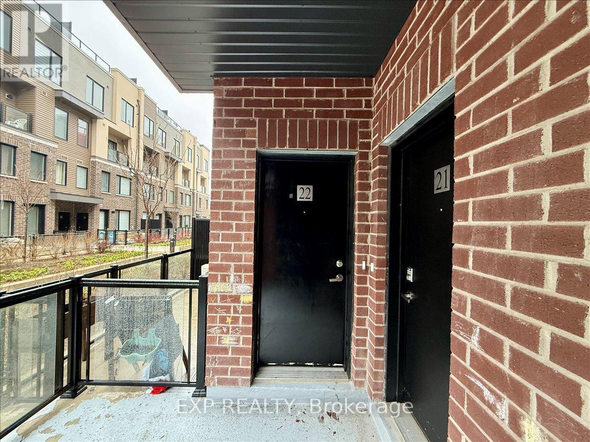 22 - 3405 Ridgeway Drive, Mississauga, Ontario  L5L 5T3 - Photo 2 - W12955152