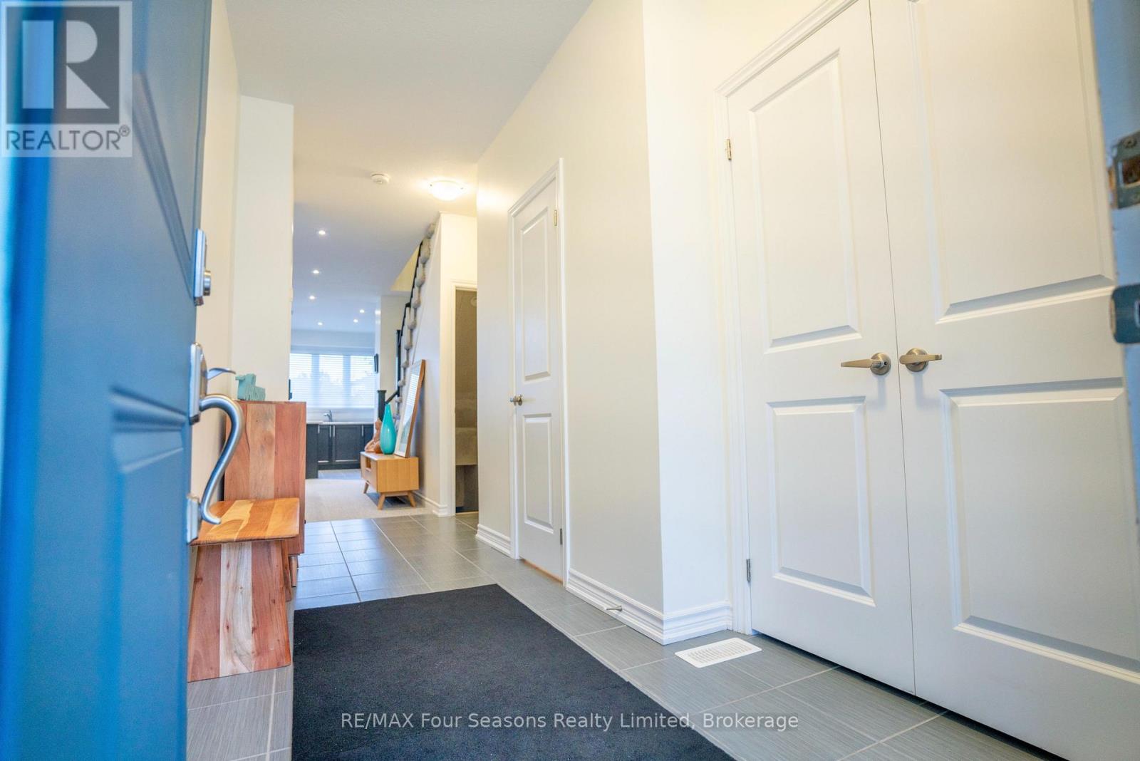 42 Lett Avenue, Collingwood, Ontario  L9Y 0X5 - Photo 5 - S12372860