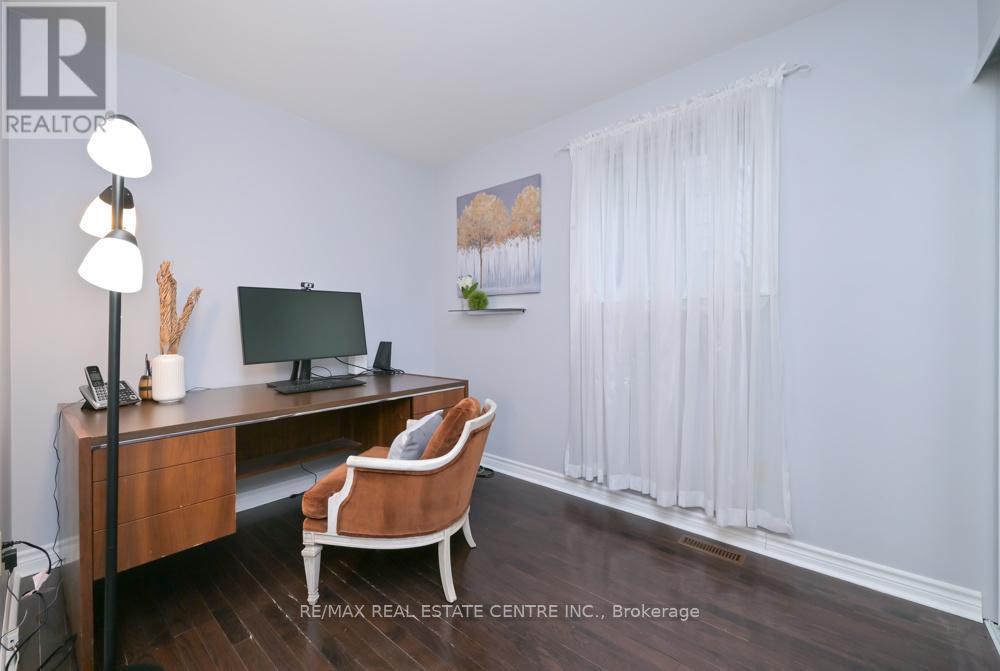 46 Grassington Crescent, Brampton, Ontario  L6S 1Z6 - Photo 23 - W12955442