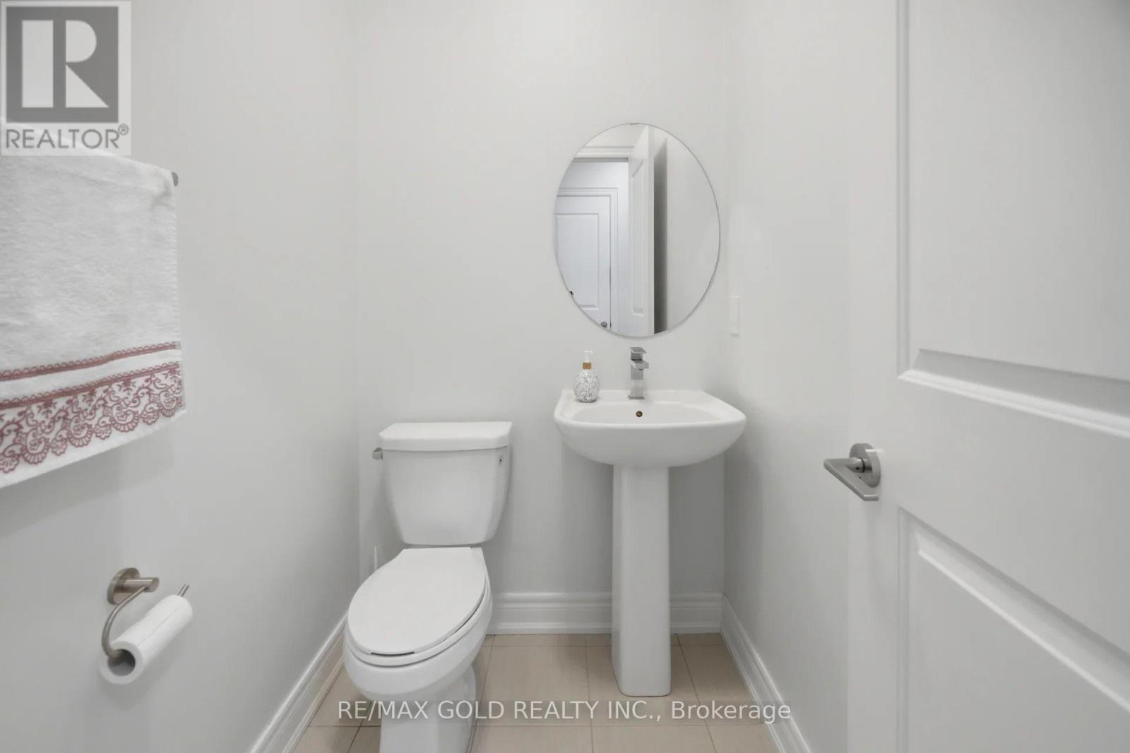 11 Sinatra Street, Brampton, Ontario  L6R 4B3 - Photo 15 - W12955394