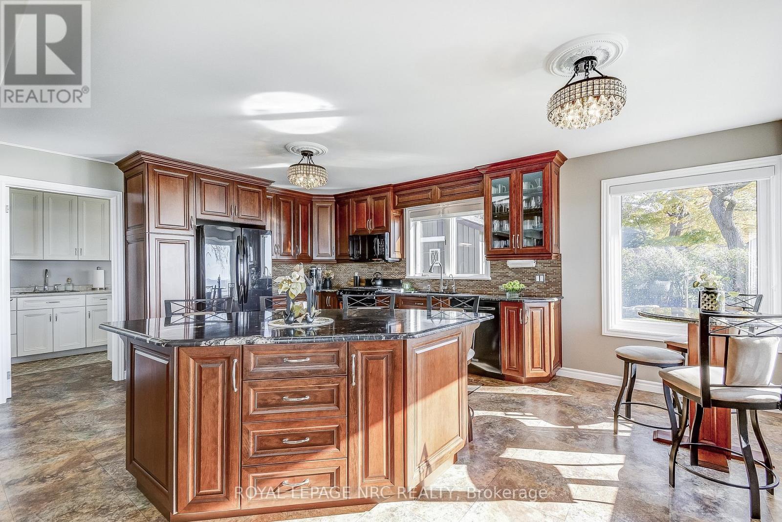 10781 Lakeshore Road W, Wainfleet, Ontario  L3K 5V4 - Photo 12 - X12494986