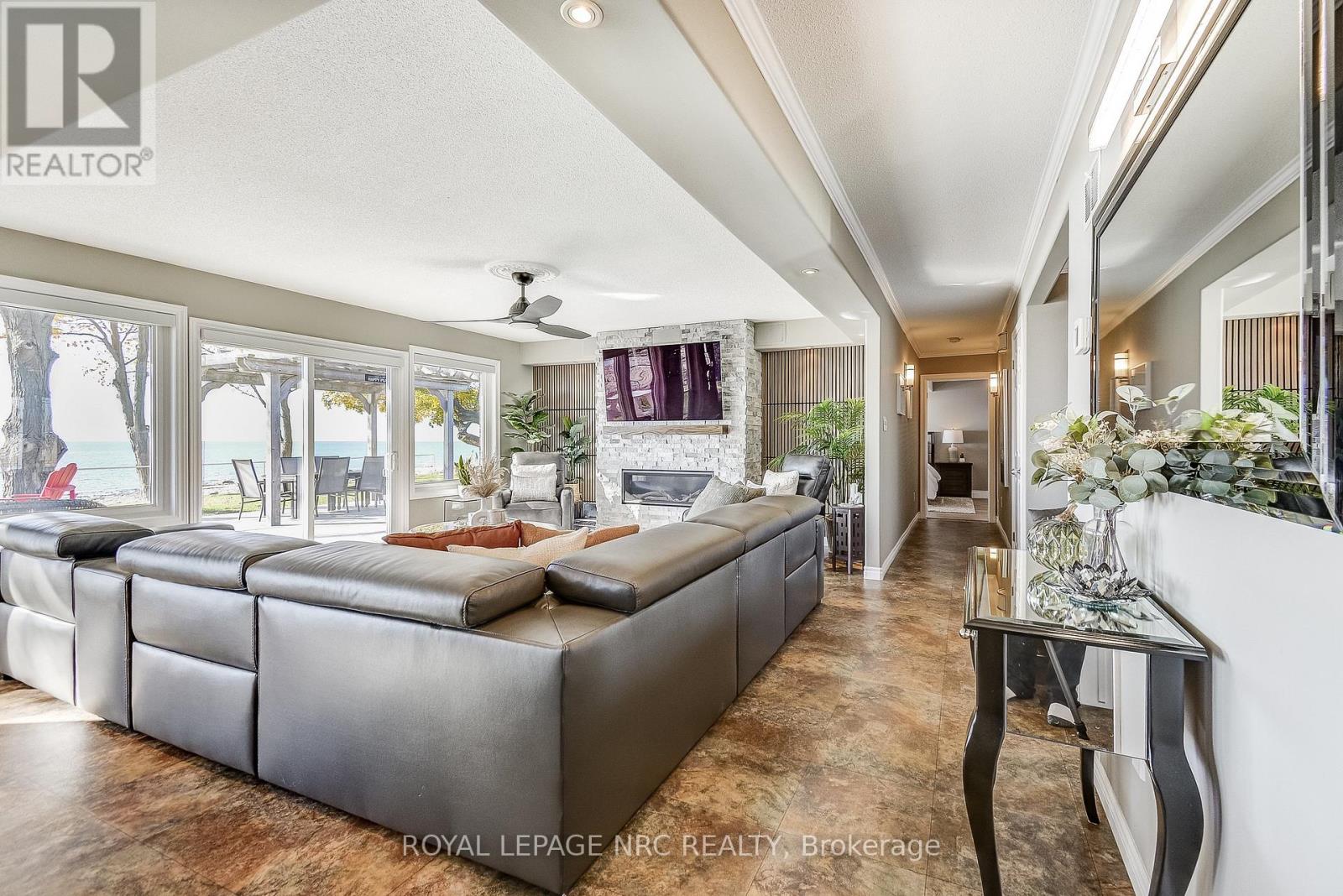 10781 Lakeshore Road W, Wainfleet, Ontario  L3K 5V4 - Photo 6 - X12494986