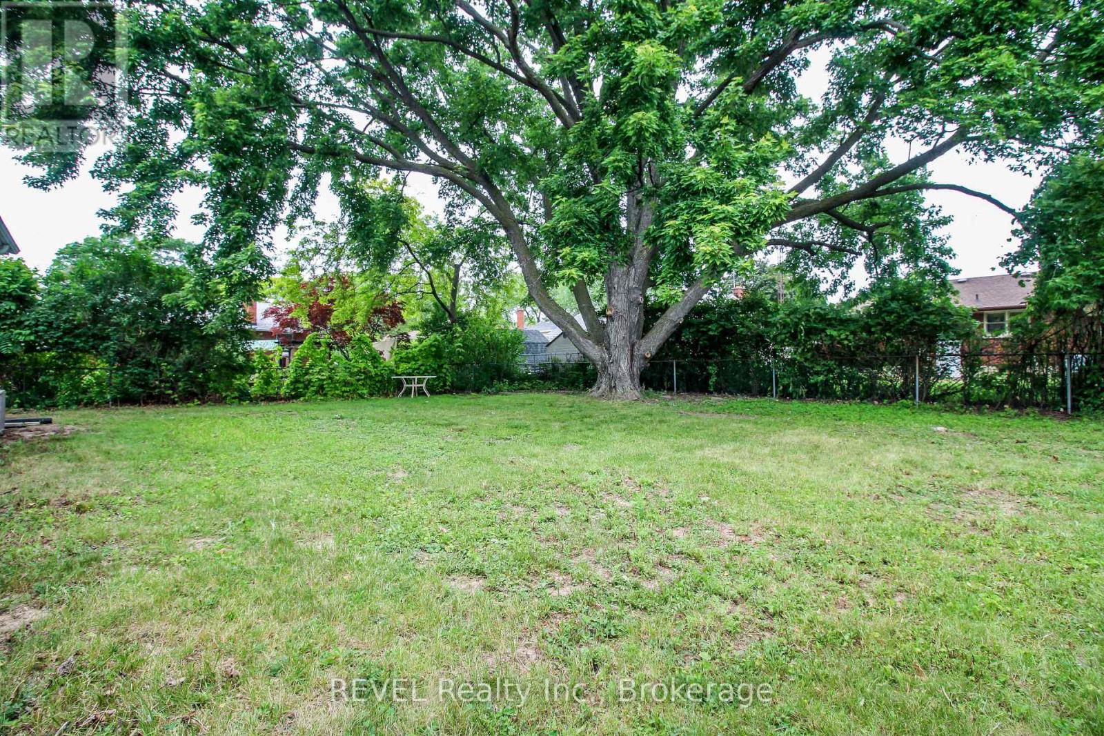 3 Whiteoak Drive, St. Catharines, Ontario  L2M 3B3 - Photo 19 - X12800750