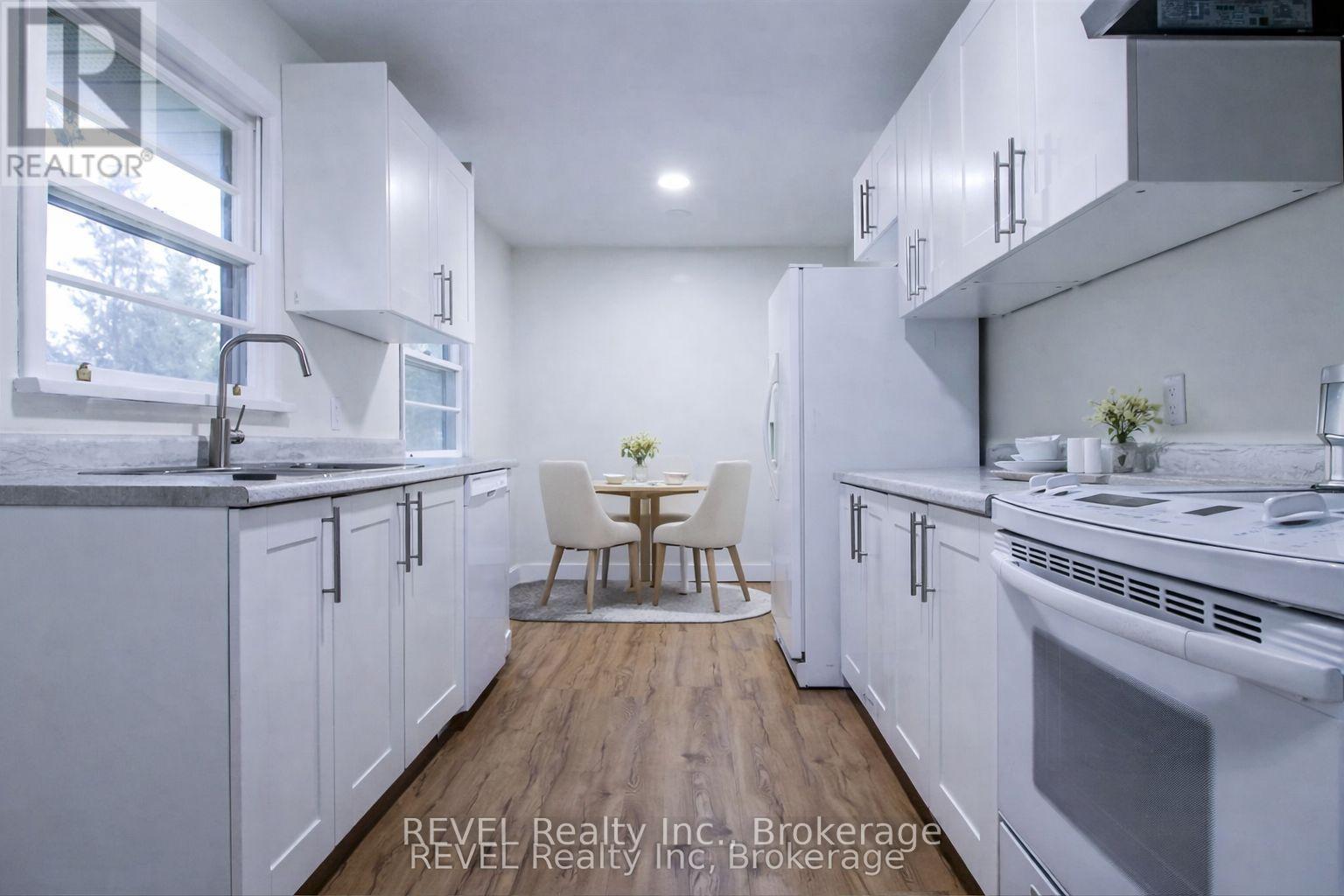 3 Whiteoak Drive, St. Catharines, Ontario  L2M 3B3 - Photo 7 - X12800750