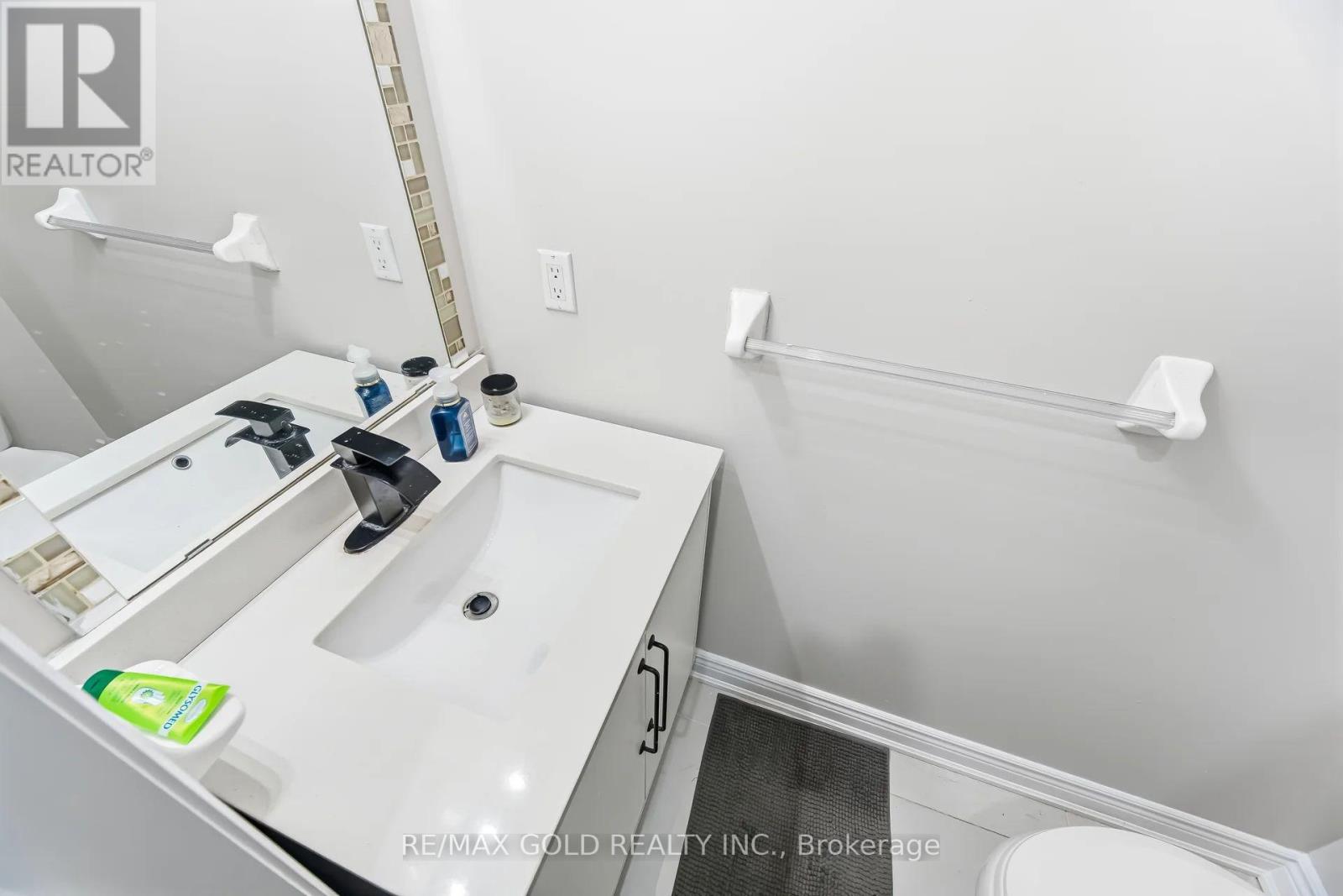 29 Laurentide Crescent, Brampton, Ontario  L6P 1Y3 - Photo 14 - W12955470