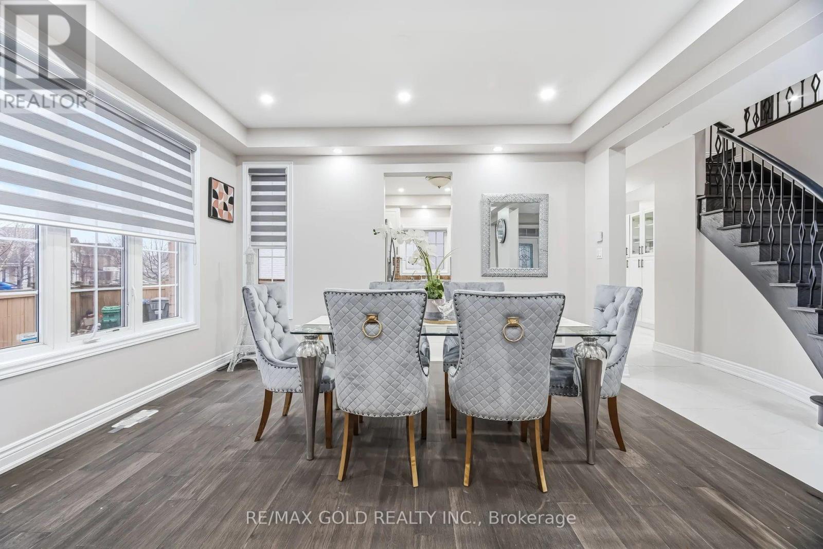 29 Laurentide Crescent, Brampton, Ontario  L6P 1Y3 - Photo 6 - W12955470