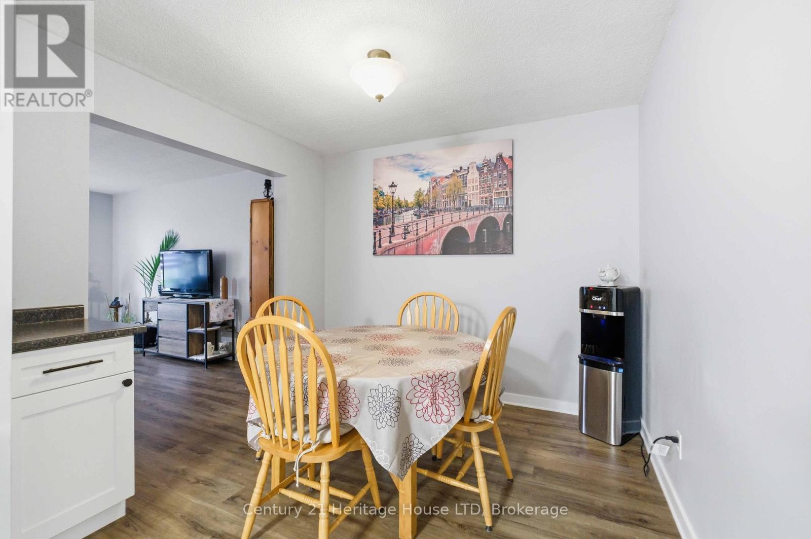 21 Justina Court, Welland, Ontario  L3C 7E4 - Photo 8 - X12955560