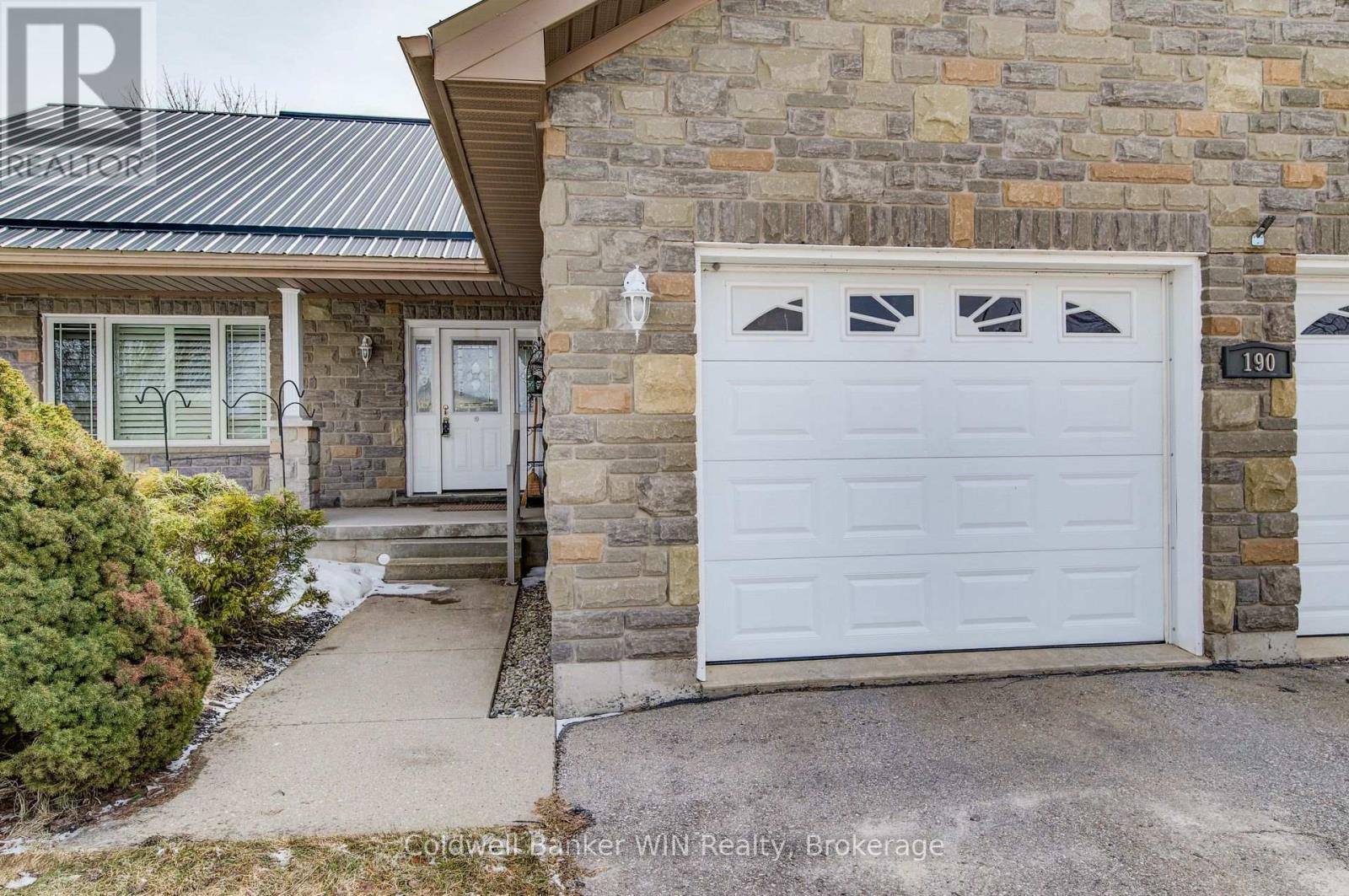 190 Sarah Road, Wellington North, Ontario  N0G 2L2 - Photo 6 - X12924022