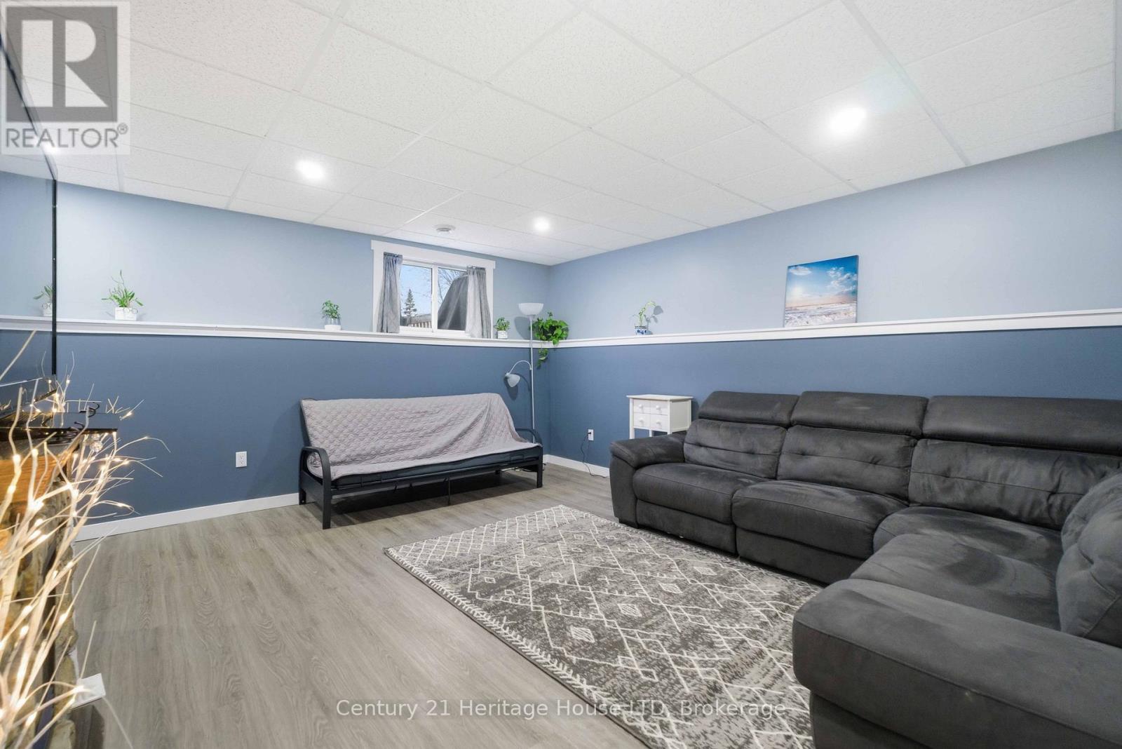 21 Justina Court, Welland, Ontario  L3C 7E4 - Photo 30 - X12955560