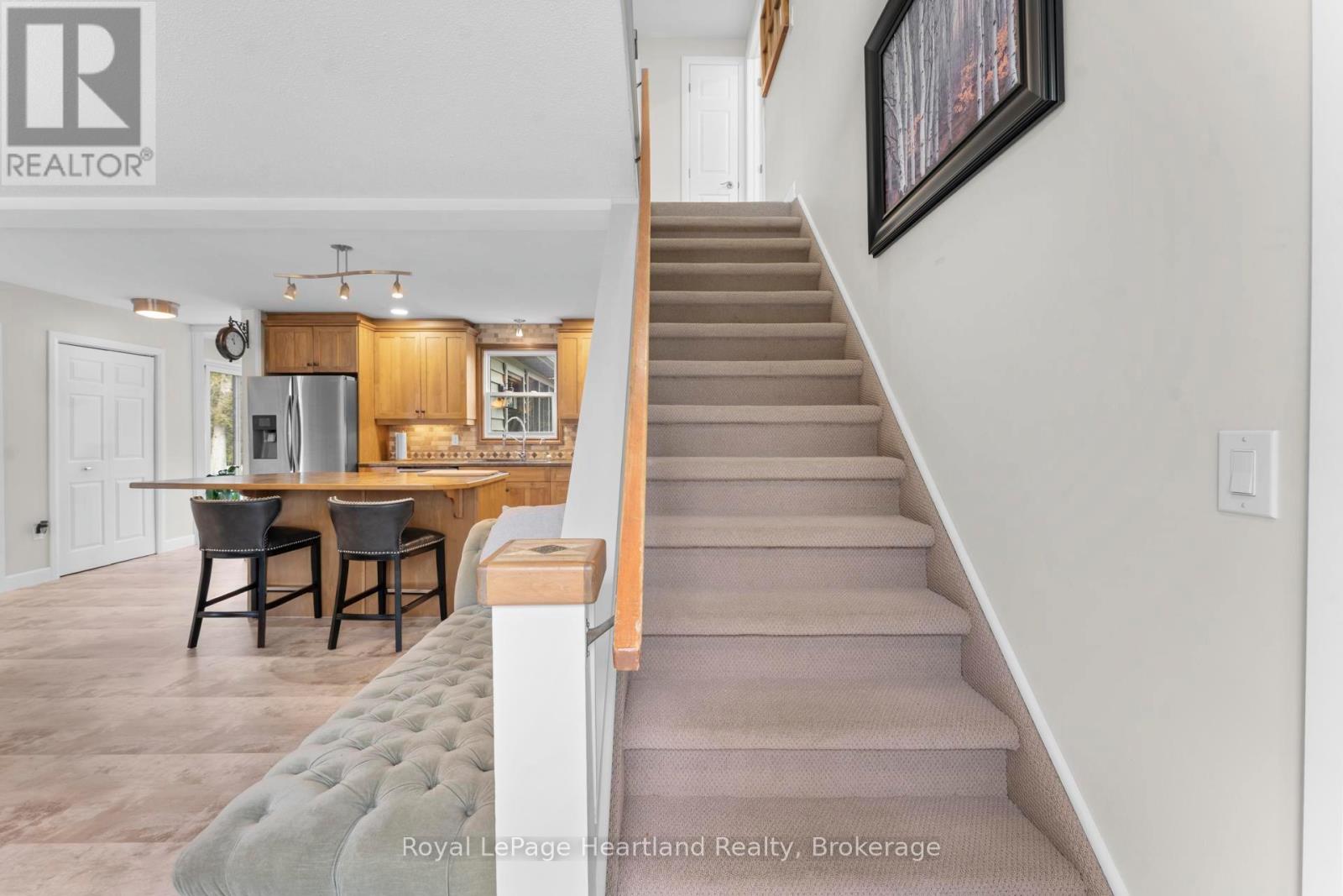 23 Park Road, Goderich, Ontario  N7A 3X8 - Photo 5 - X12946596