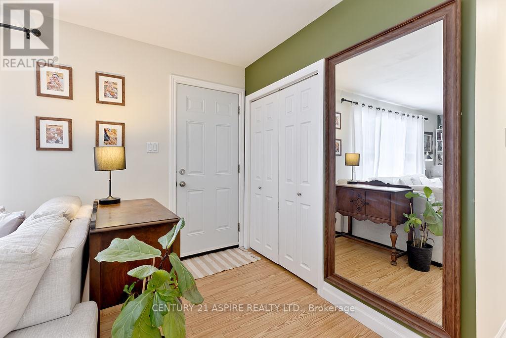 4 Charles Street, Petawawa, Ontario  K8H 2K2 - Photo 11 - X12959270