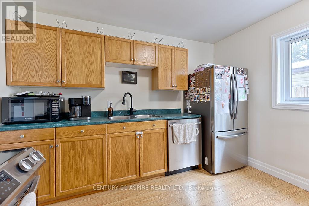 4 Charles Street, Petawawa, Ontario  K8H 2K2 - Photo 17 - X12959270