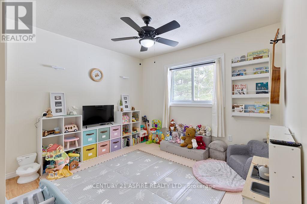 4 Charles Street, Petawawa, Ontario  K8H 2K2 - Photo 21 - X12959270