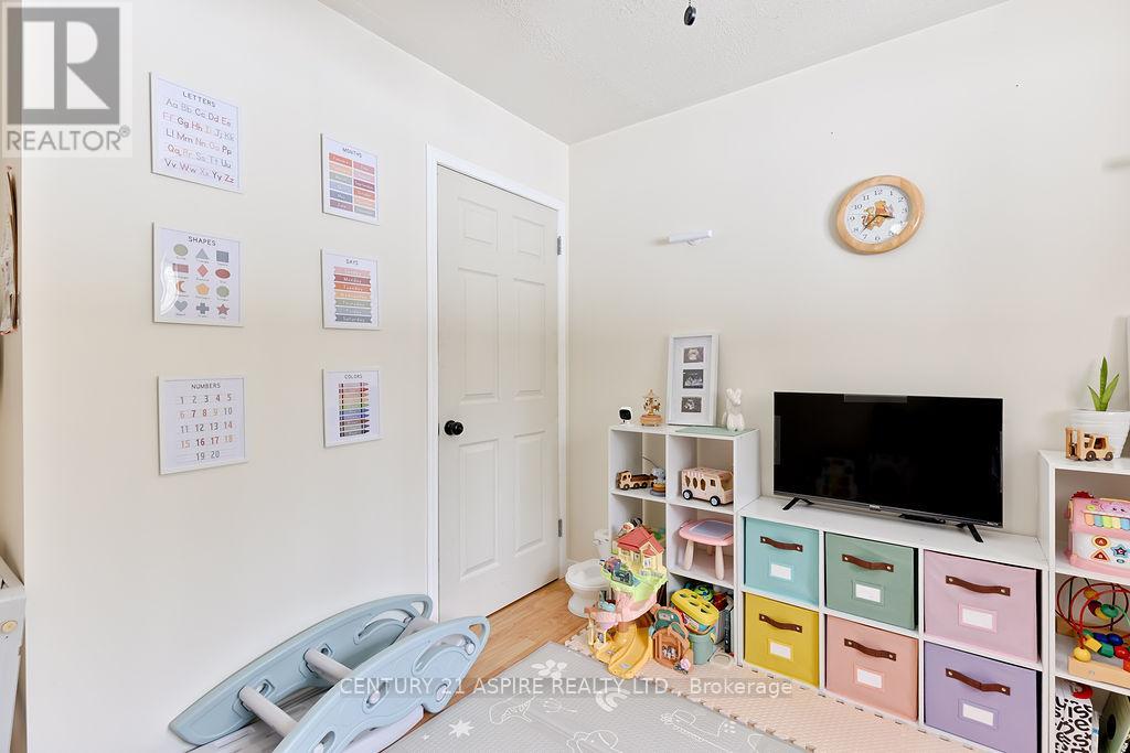 4 Charles Street, Petawawa, Ontario  K8H 2K2 - Photo 22 - X12959270