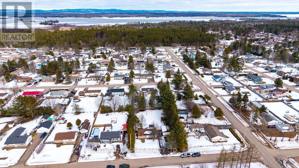 4 Charles Street, Petawawa, Ontario  K8H 2K2 - Photo 29 - X12959270