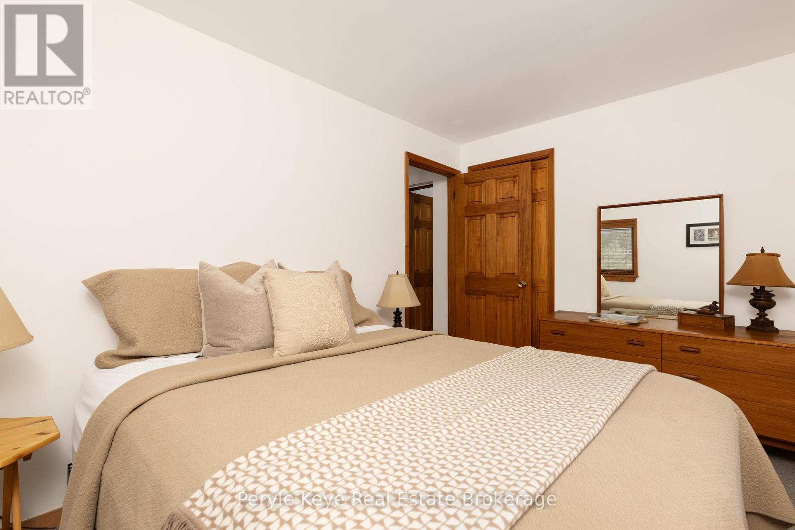 2391 Limberlost Road, Lake Of Bays, Ontario  P1H 2J6 - Photo 36 - X12955512