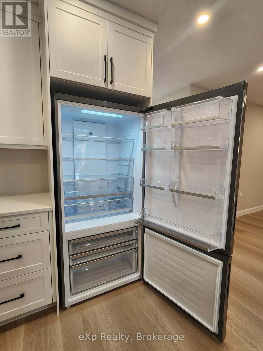 2 - 12 Malcolm Crescent, North Perth, Ontario  N4W 0K3 - Photo 5 - X12955532