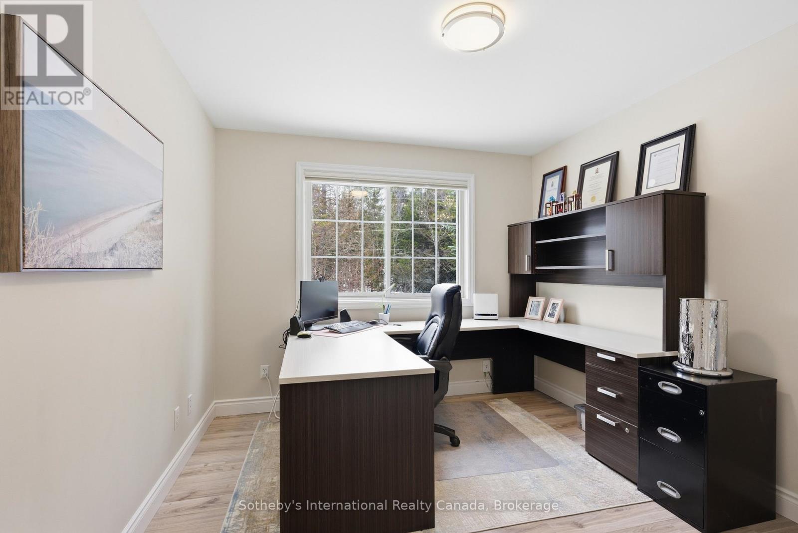 1099 Davis Drive, Gravenhurst, Ontario  P0E 1N0 - Photo 25 - X12955436