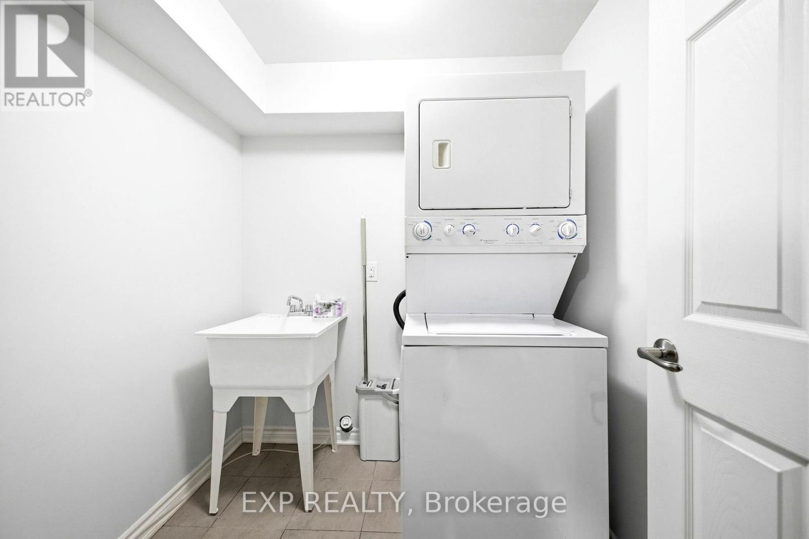 106 Lapland Private, Ottawa, Ontario  K2S 1B6 - Photo 29 - X12959252