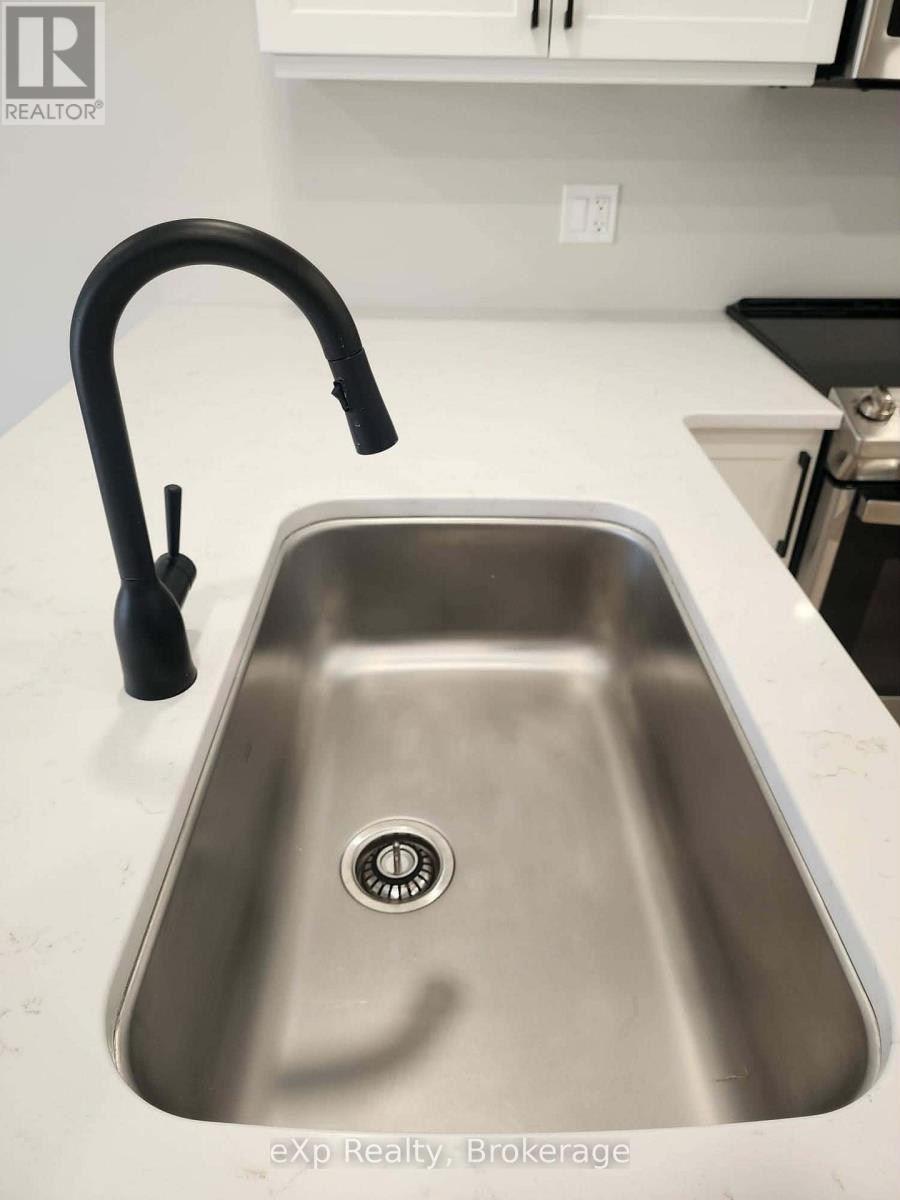 2 - 12 Malcolm Crescent, North Perth, Ontario  N4W 0K3 - Photo 7 - X12955532