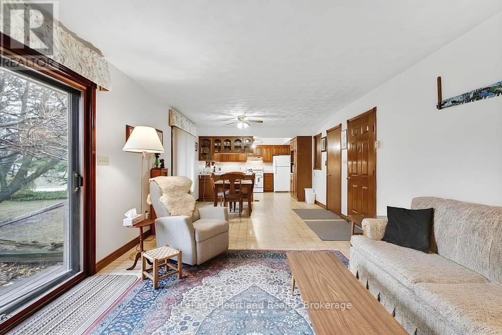 146 Princess Street W, Central Huron, Ontario  N0M 1L0 - Photo 5 - X12955578