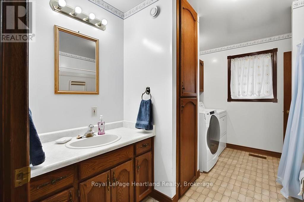 146 Princess Street W, Central Huron, Ontario  N0M 1L0 - Photo 19 - X12955578