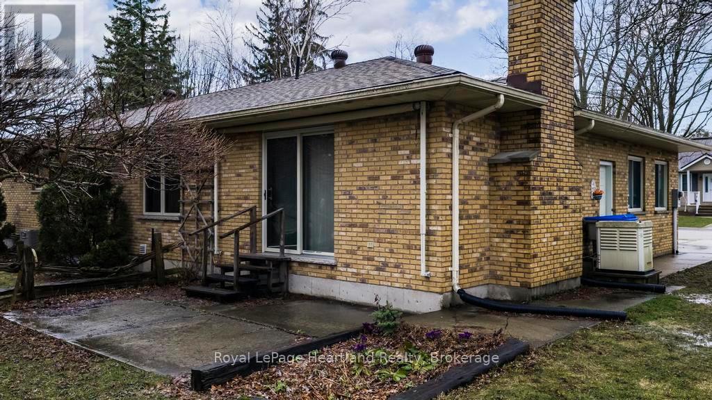 146 Princess Street W, Central Huron, Ontario  N0M 1L0 - Photo 33 - X12955578