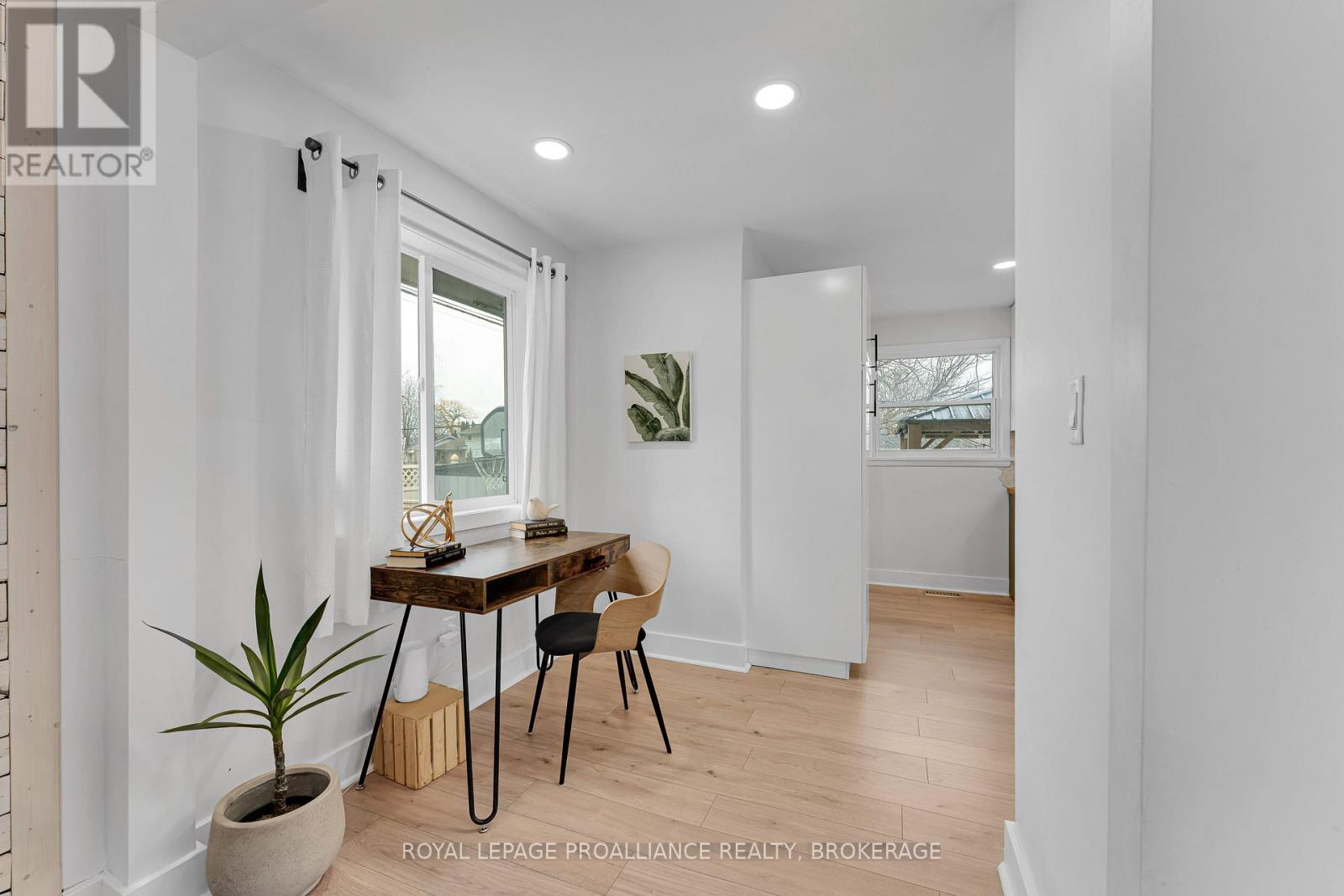 386 Mcewen Drive, Kingston, Ontario  K7M 3W3 - Photo 11 - X12955400