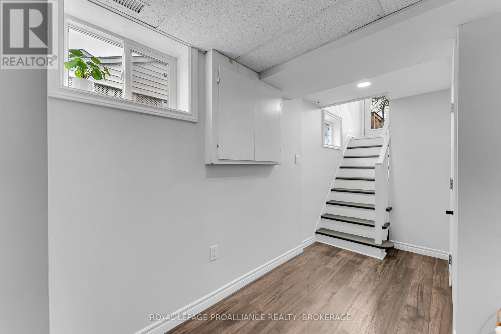 386 Mcewen Drive, Kingston, Ontario  K7M 3W3 - Photo 23 - X12955400