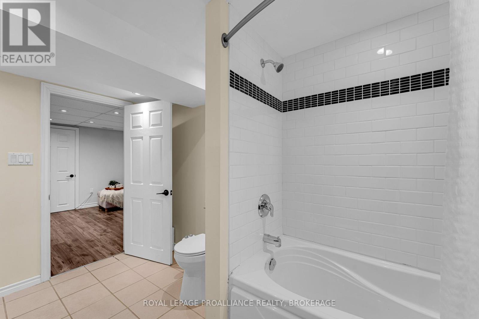 386 Mcewen Drive, Kingston, Ontario  K7M 3W3 - Photo 28 - X12955400