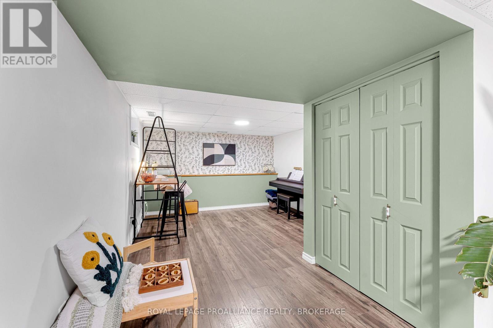 386 Mcewen Drive, Kingston, Ontario  K7M 3W3 - Photo 31 - X12955400