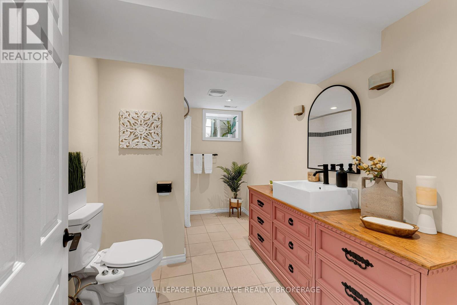 386 Mcewen Drive, Kingston, Ontario  K7M 3W3 - Photo 27 - X12955400