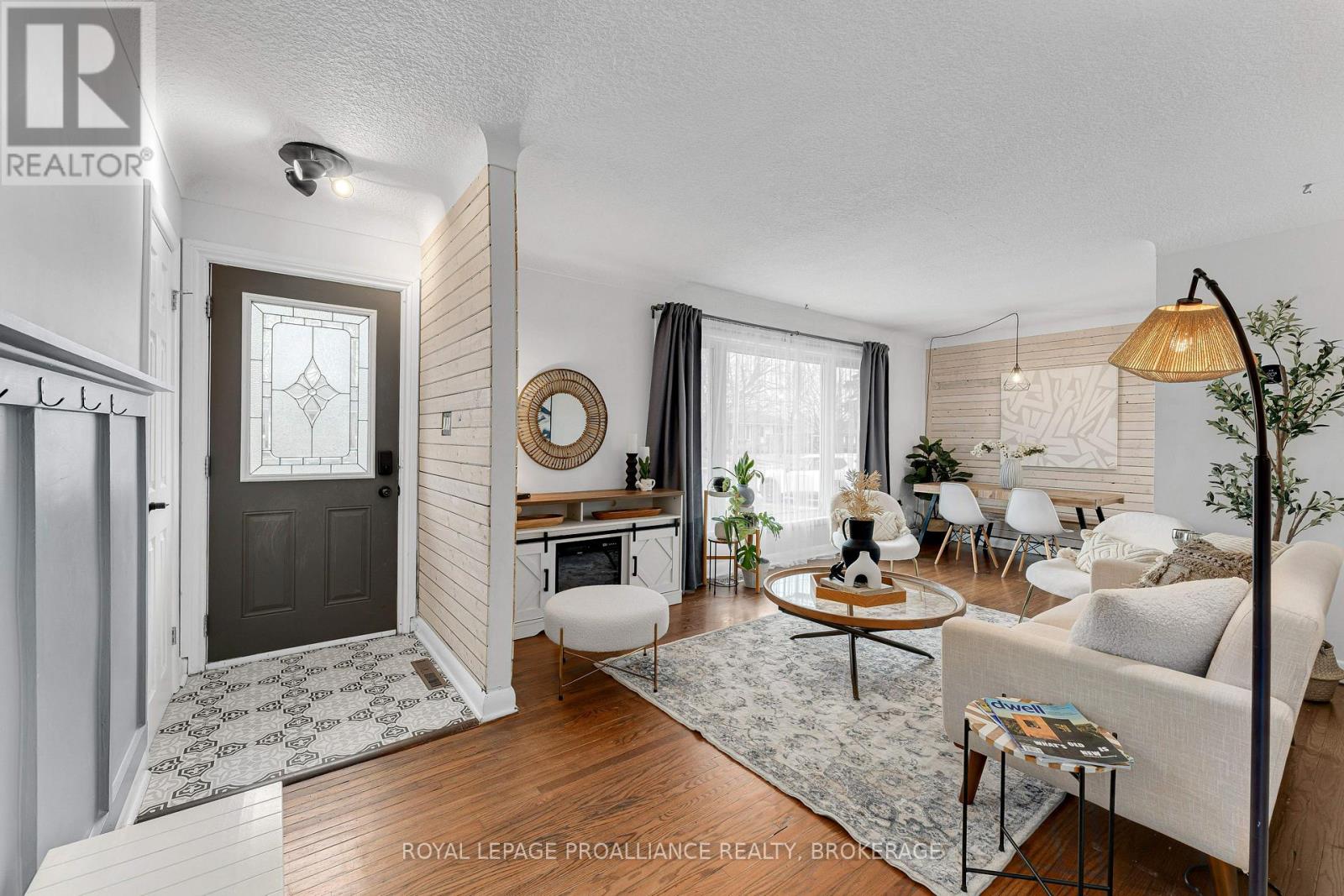 386 Mcewen Drive, Kingston, Ontario  K7M 3W3 - Photo 5 - X12955400