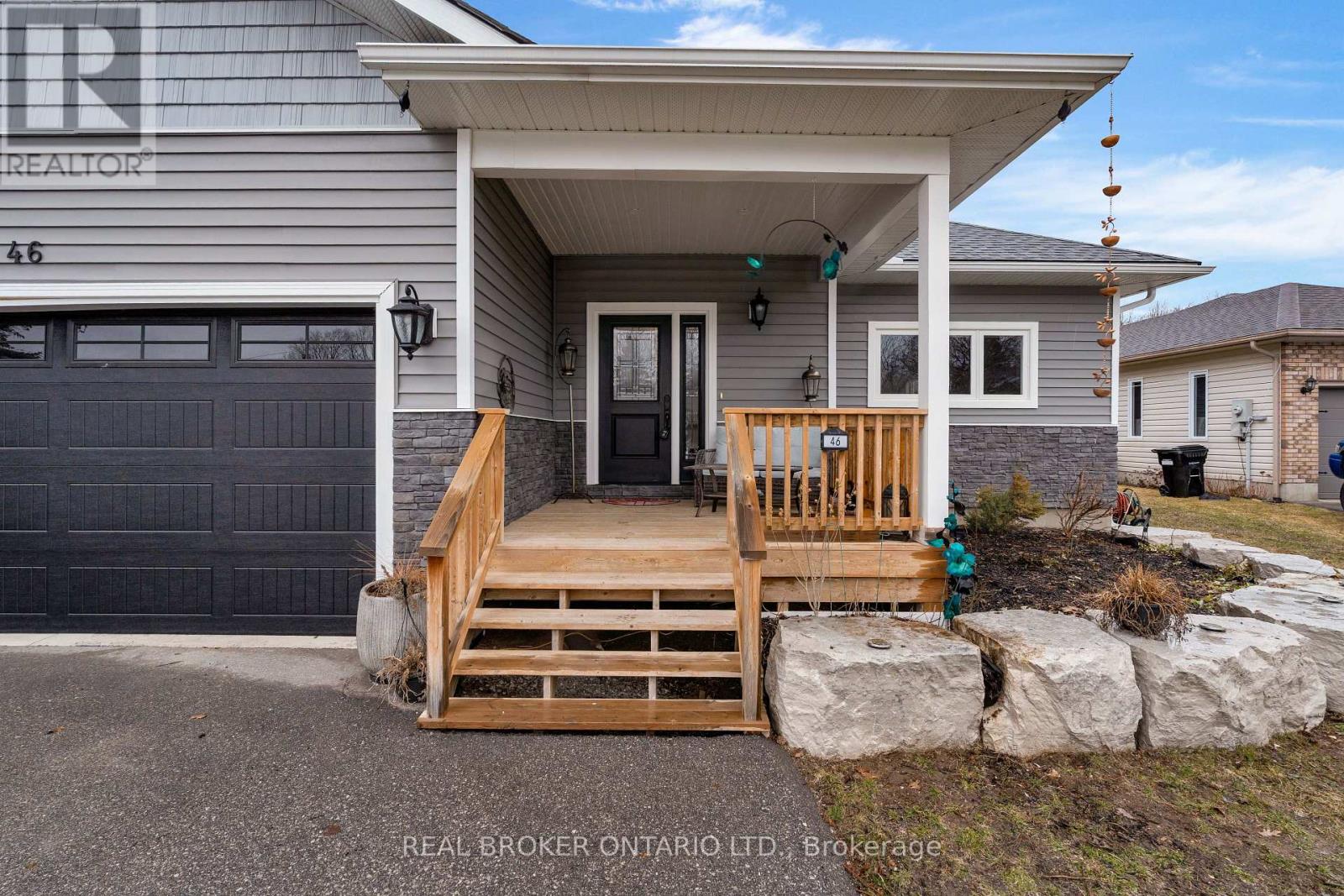 46 Brick Pond Road, Severn (Coldwater), Ontario  L0K 1E0 - Photo 4 - S12959280