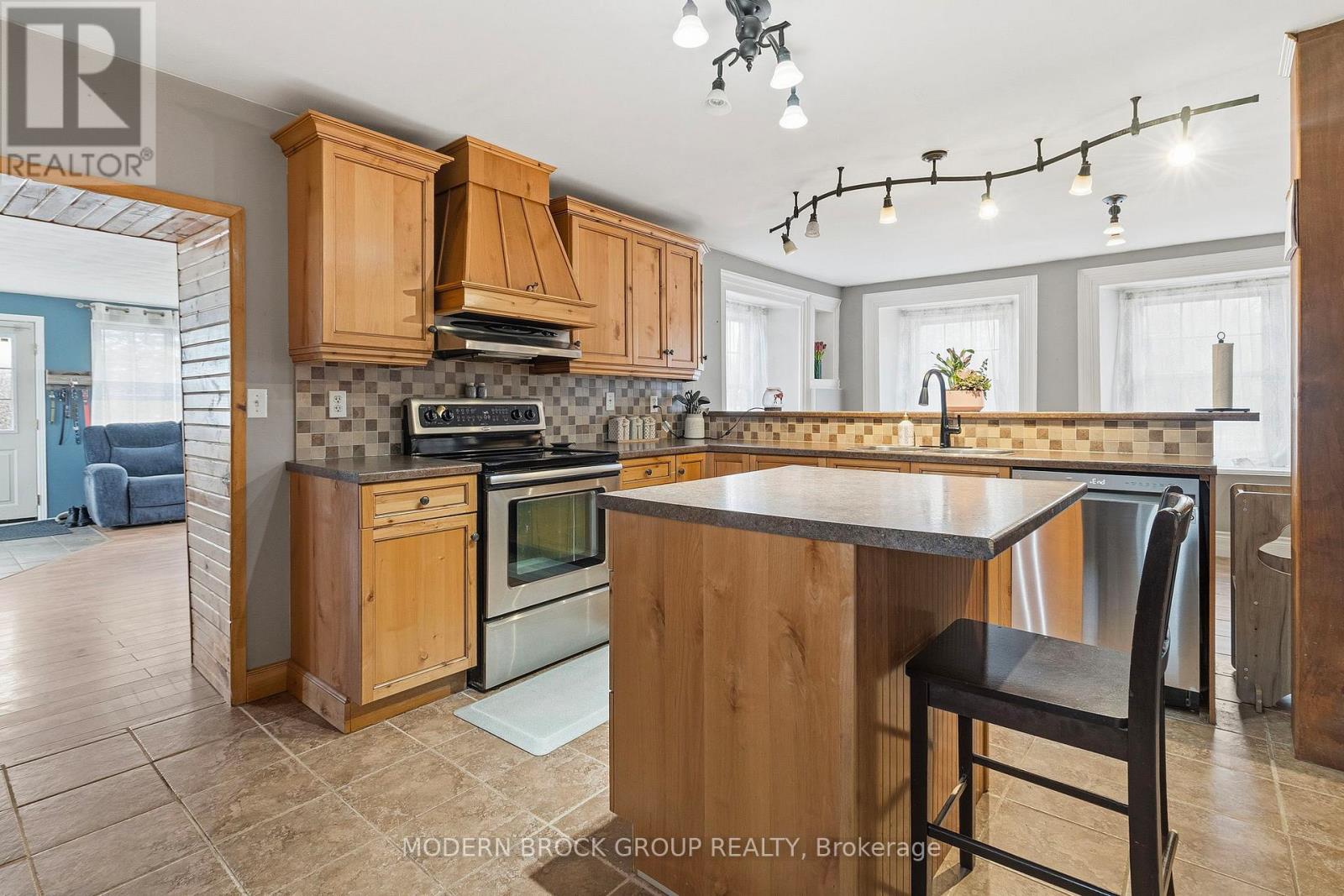 9358 Greenbush Road, Elizabethtown-Kitley, Ontario  K0E 1A0 - Photo 10 - X12955522