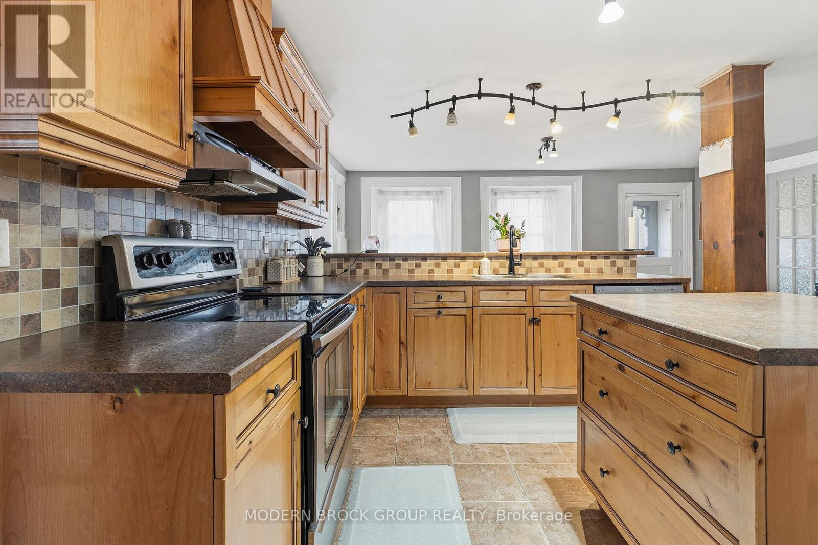 9358 Greenbush Road, Elizabethtown-Kitley, Ontario  K0E 1A0 - Photo 9 - X12955522