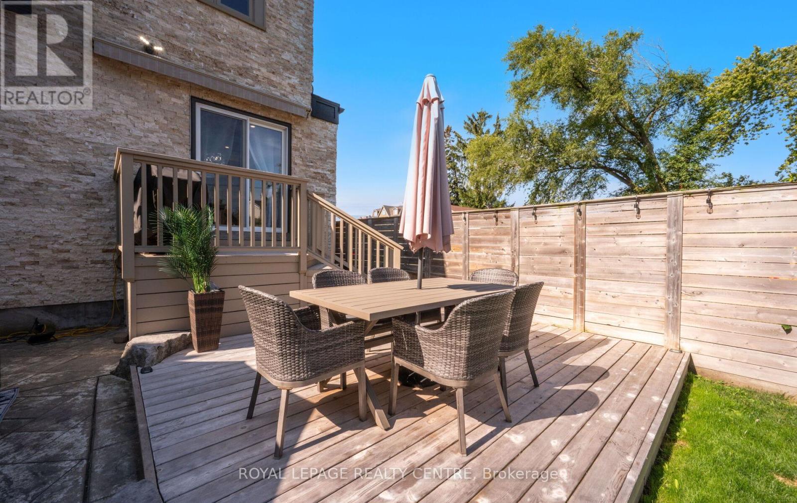 1071 Westmount Avenue, Mississauga, Ontario  L5E 1X5 - Photo 27 - W12959288