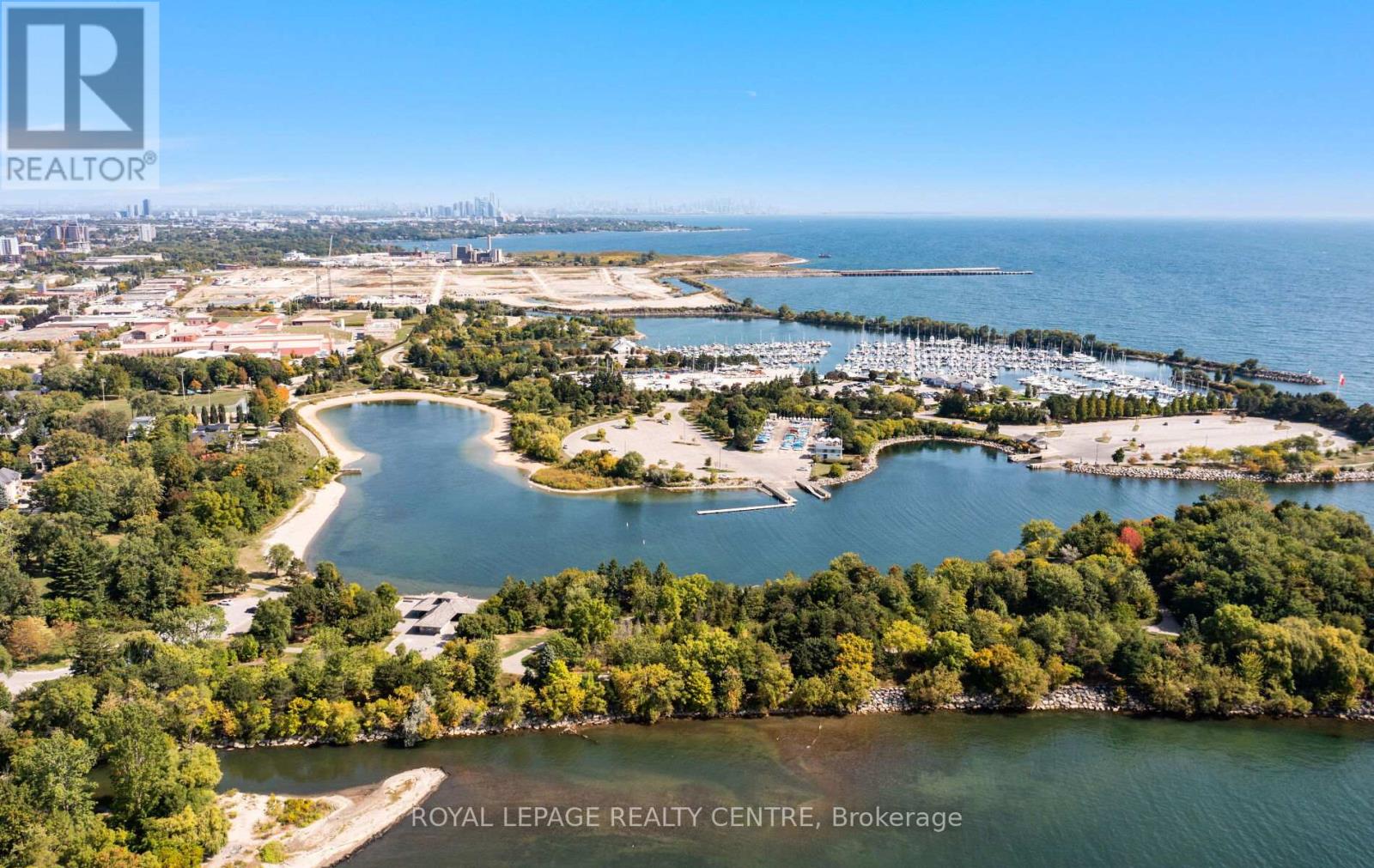 1071 Westmount Avenue, Mississauga, Ontario  L5E 1X5 - Photo 30 - W12959288