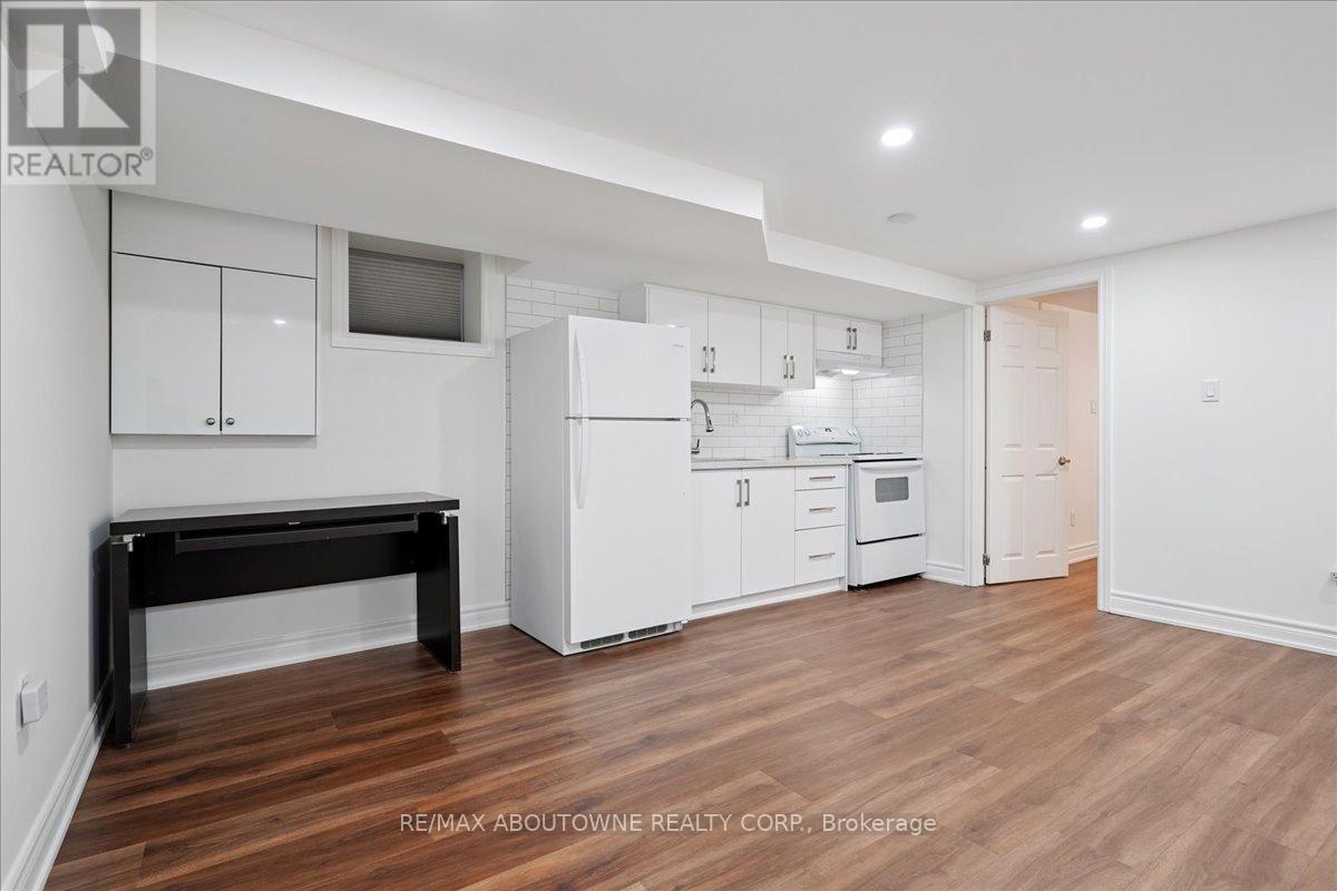 Lower - 436 Concord Avenue, Toronto, Ontario  M6H 2P8 - Photo 5 - W12959310