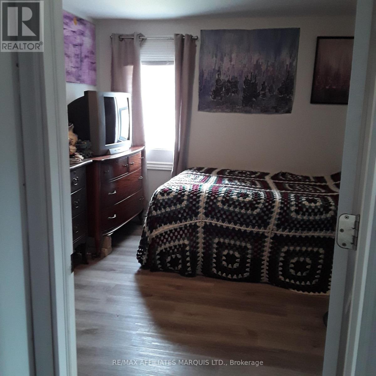 10390 Hanesville Road W, South Dundas, Ontario K0E 1C0 - Photo 9 - X12932588