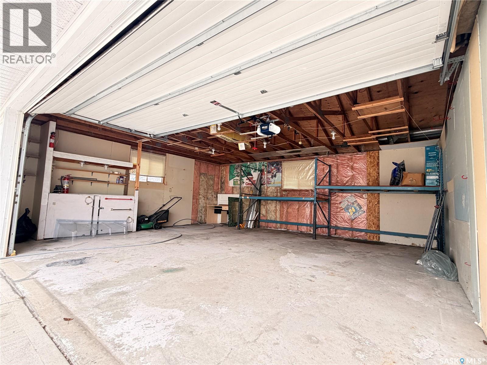 33 Willowview Street, Regina, Saskatchewan  S4R 5K2 - Photo 35 - SK032085