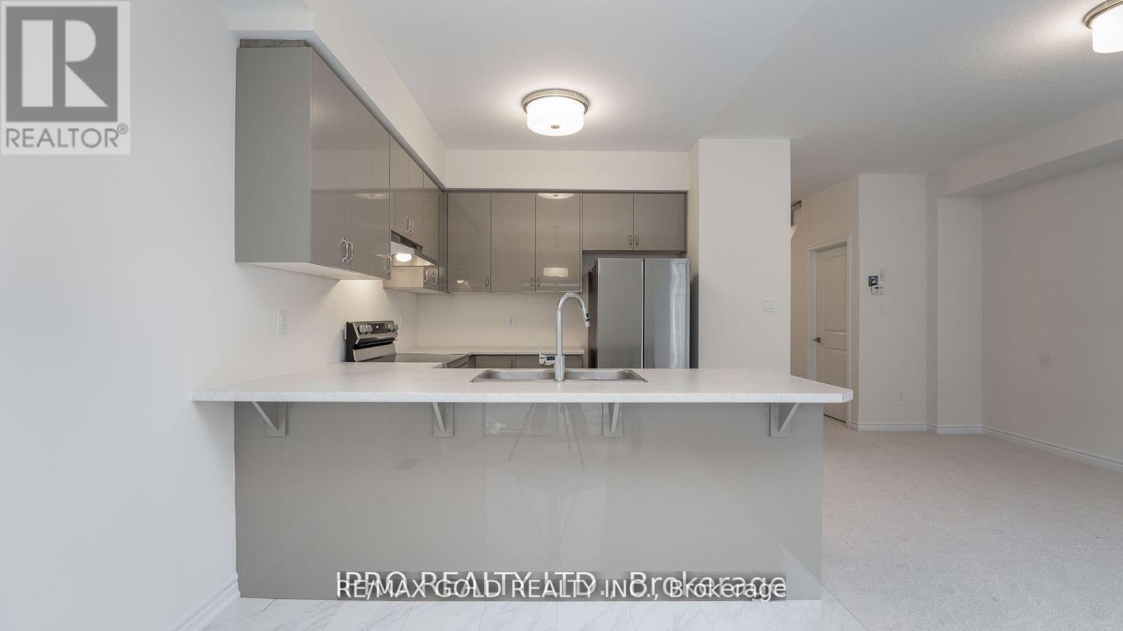 30 Bowery Road, Brantford, Ontario  N3V 0B2 - Photo 9 - X12959266