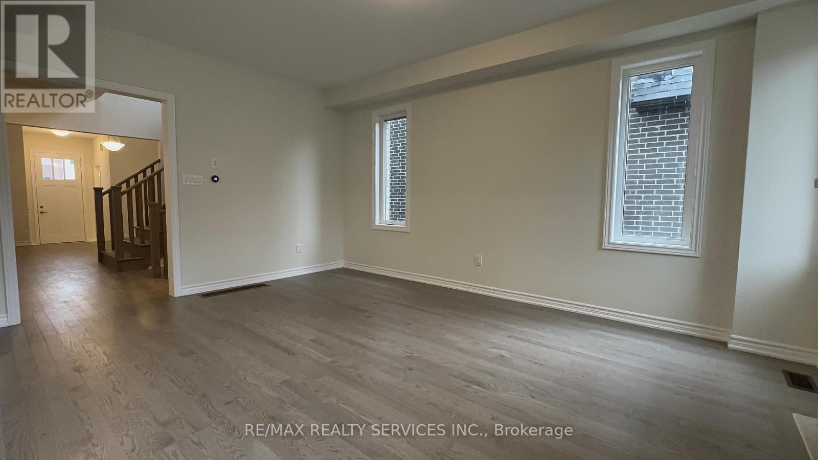 10 Molnar Crescent, Brant, Ontario  N3T 0X3 - Photo 11 - X12959312