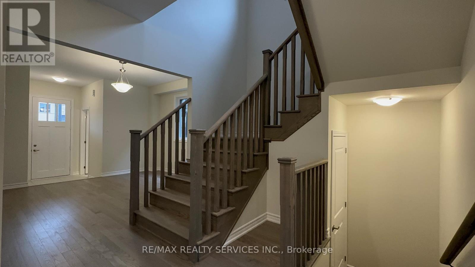 10 Molnar Crescent, Brant, Ontario  N3T 0X3 - Photo 9 - X12959312