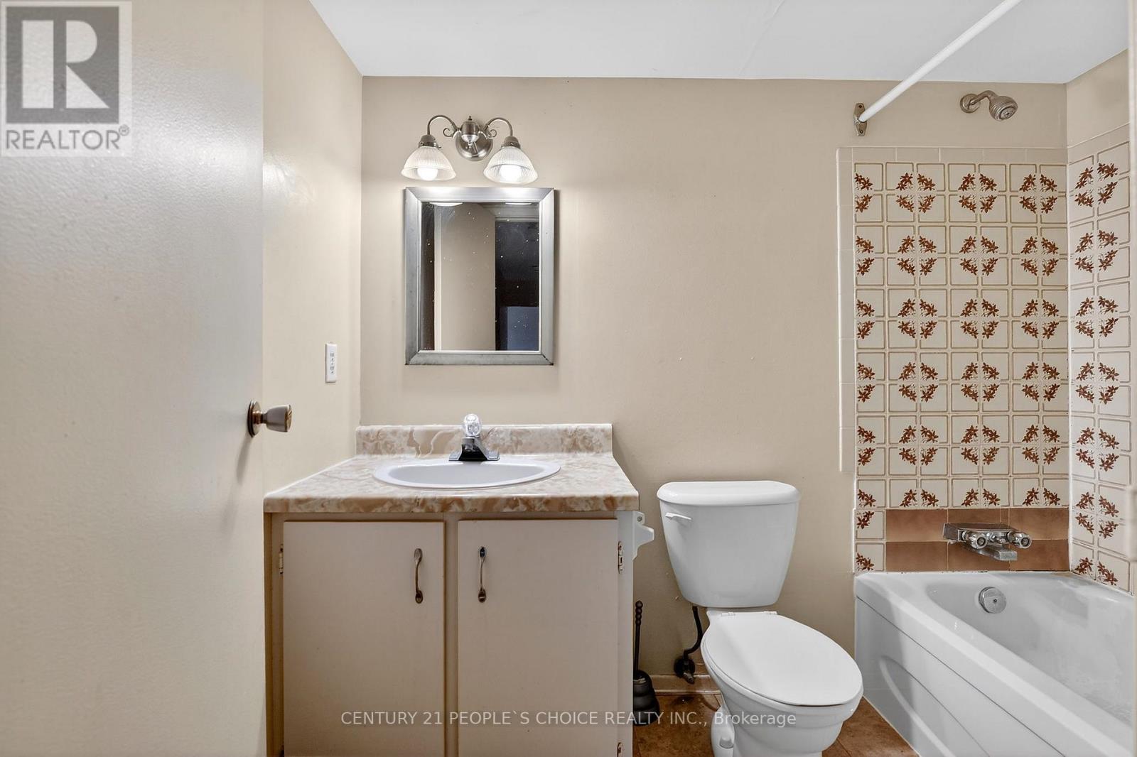 210 - 72 Main Street E, Port Colborne, Ontario  L3K 5Z8 - Photo 25 - X12937792